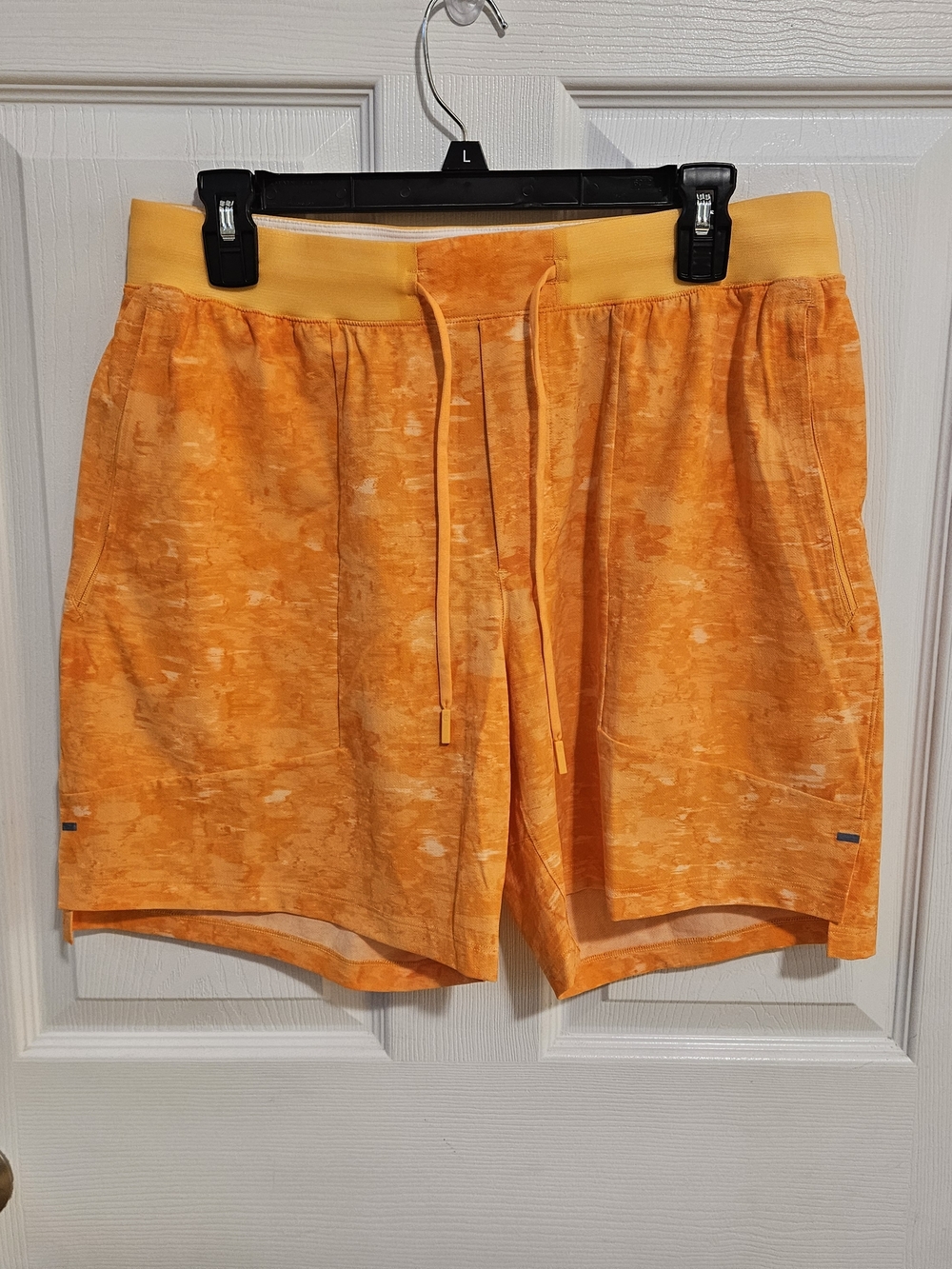 Lululemon License to Train 7” Shorts Men’s Large Orange Linerless Unisex